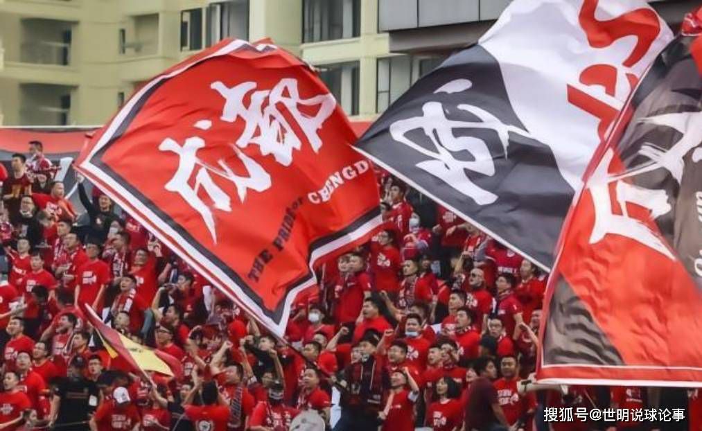恐怖非常黑暗，但影片中也有情感的内核